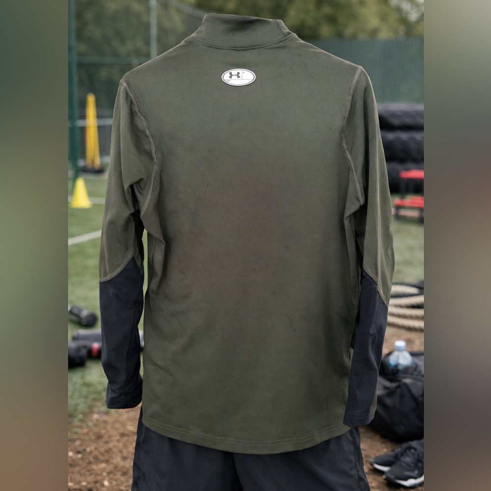 Under Armour Men's Long Sleeve Fitted Tee - Olive and Black, size M